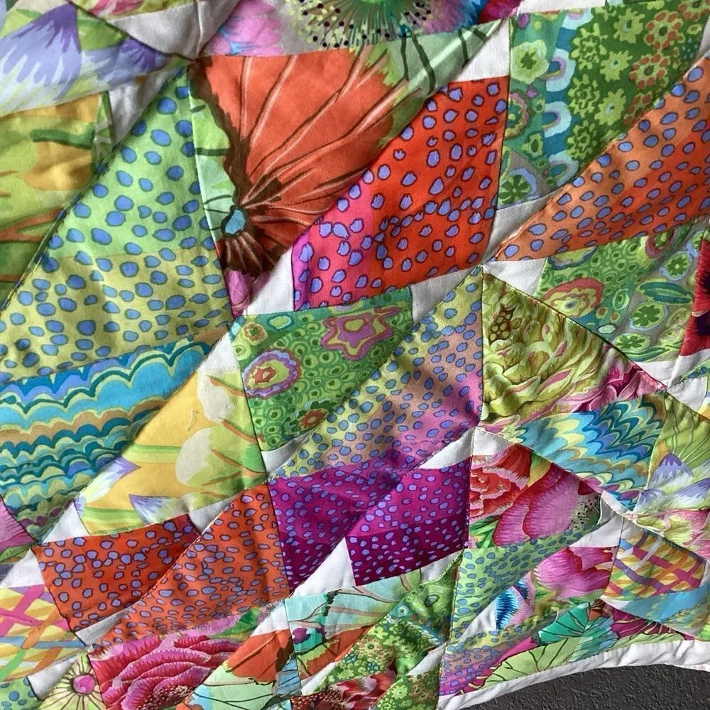 NWT. Kaffee Fassett Gorgeous Bright Florals Lap Quilt